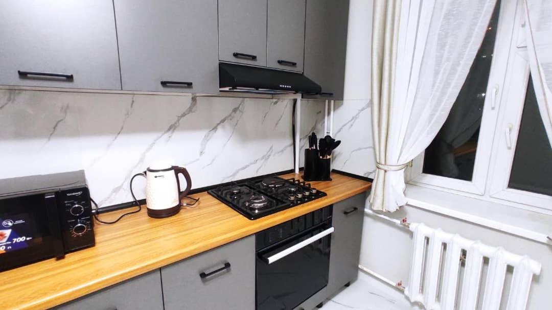 Apartment In Street Toktogula 77 Bishkek Exterior photo